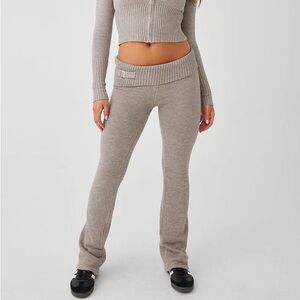 Frankie’s Bikinis fleur knit pant